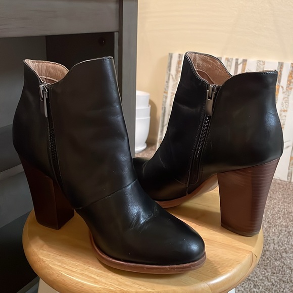 HALOGEN genuine leather booties - Picture 5 of 9